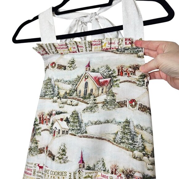 Vintage-Inspired Christmas Apron With Festive‎ Holiday Scenes Homemade Ruffles - Picture 3 of 8